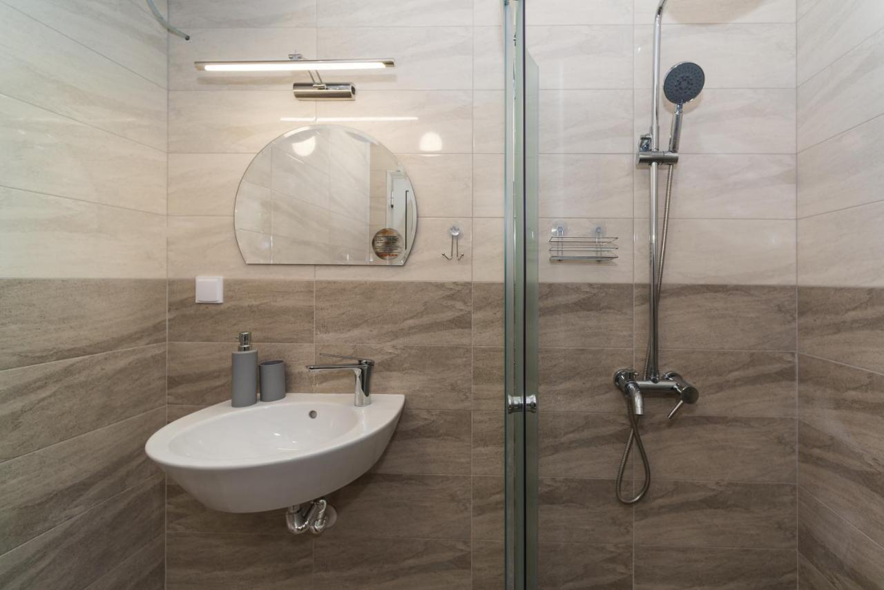 Alma Apartment - Stylish 1Bd Flat With Balcony By Flat Mаnager بلوفديف المظهر الخارجي الصورة